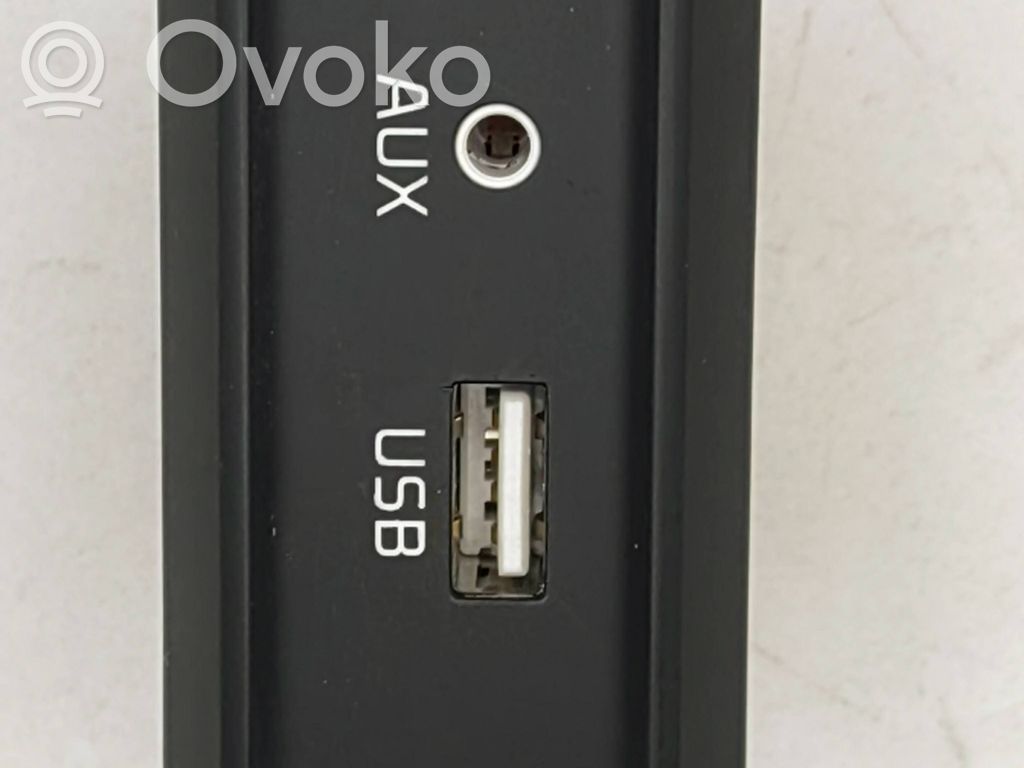 KIA Rio USB socket connector 