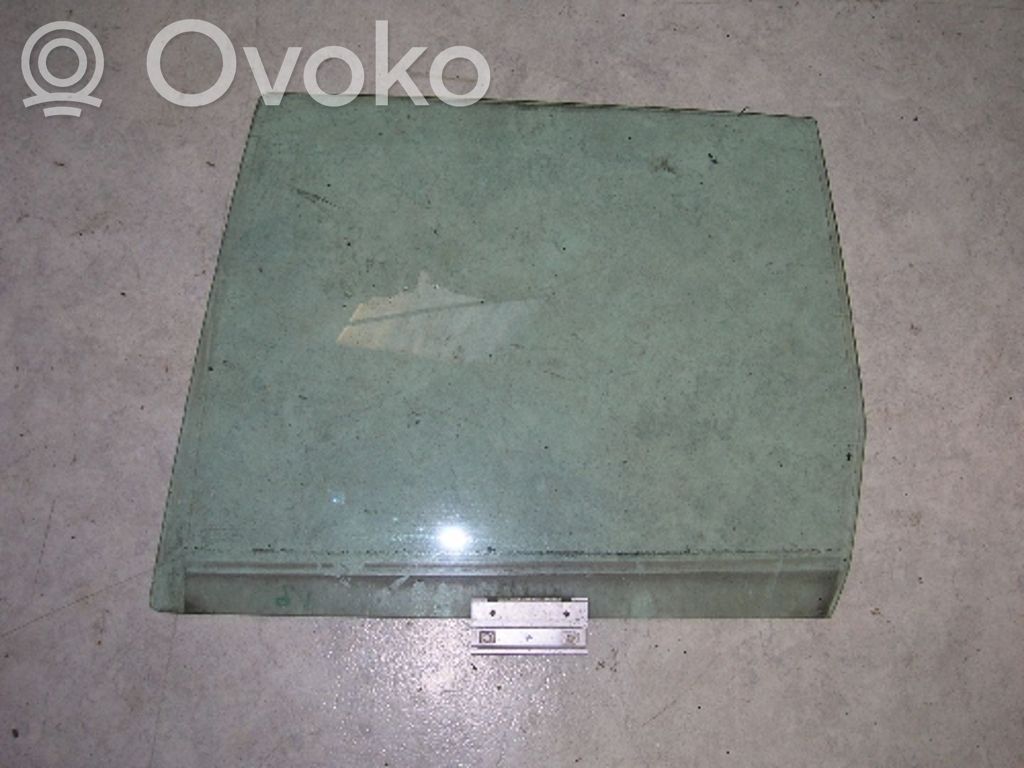 BMW 3 E30 Vidrio lateral trasero 