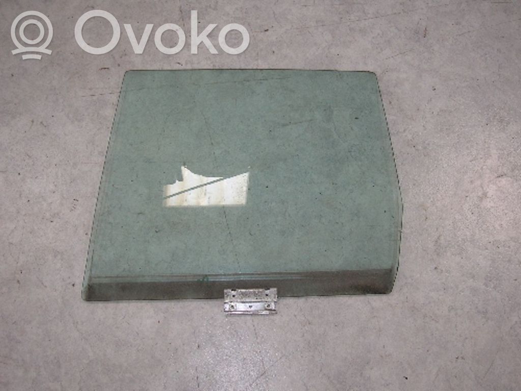 BMW 3 E30 Vidrio lateral trasero 