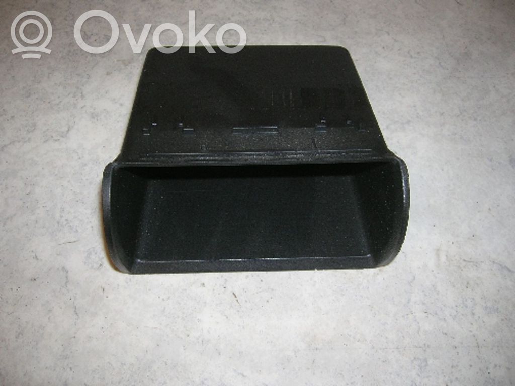 BMW 5 E34 Base/almohadilla del compartimento de almacenamiento trasero 