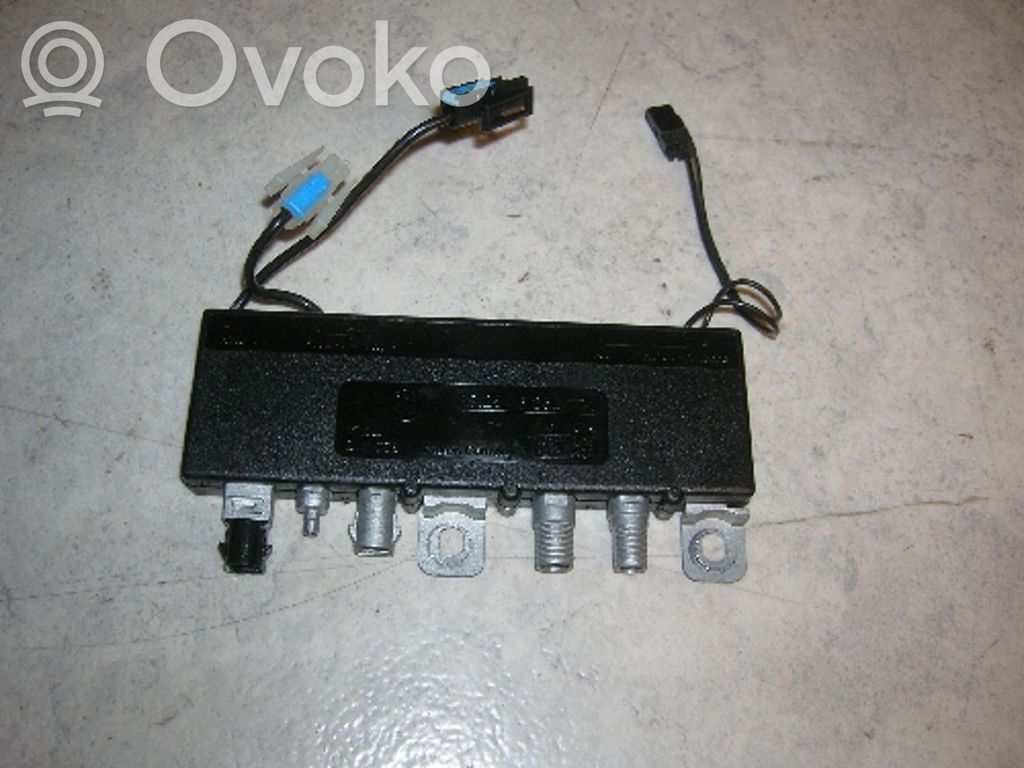 Antenos stiprintuvas   65258378090,65258378090