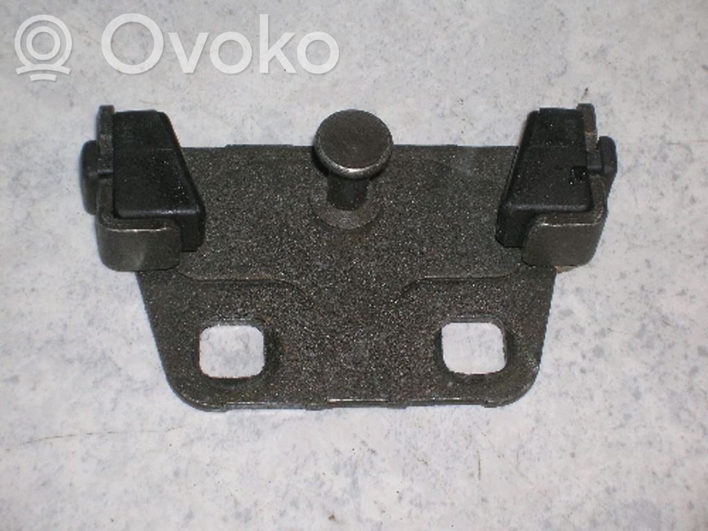 BMW 5 E39 Tailgate lock loop/hook striker 