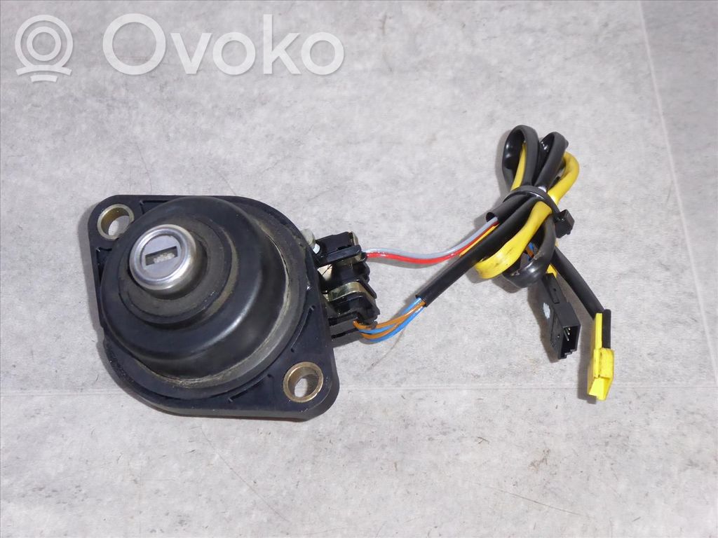 BMW 7 E38 Tailgate/trunk/boot lock/catch/latch 