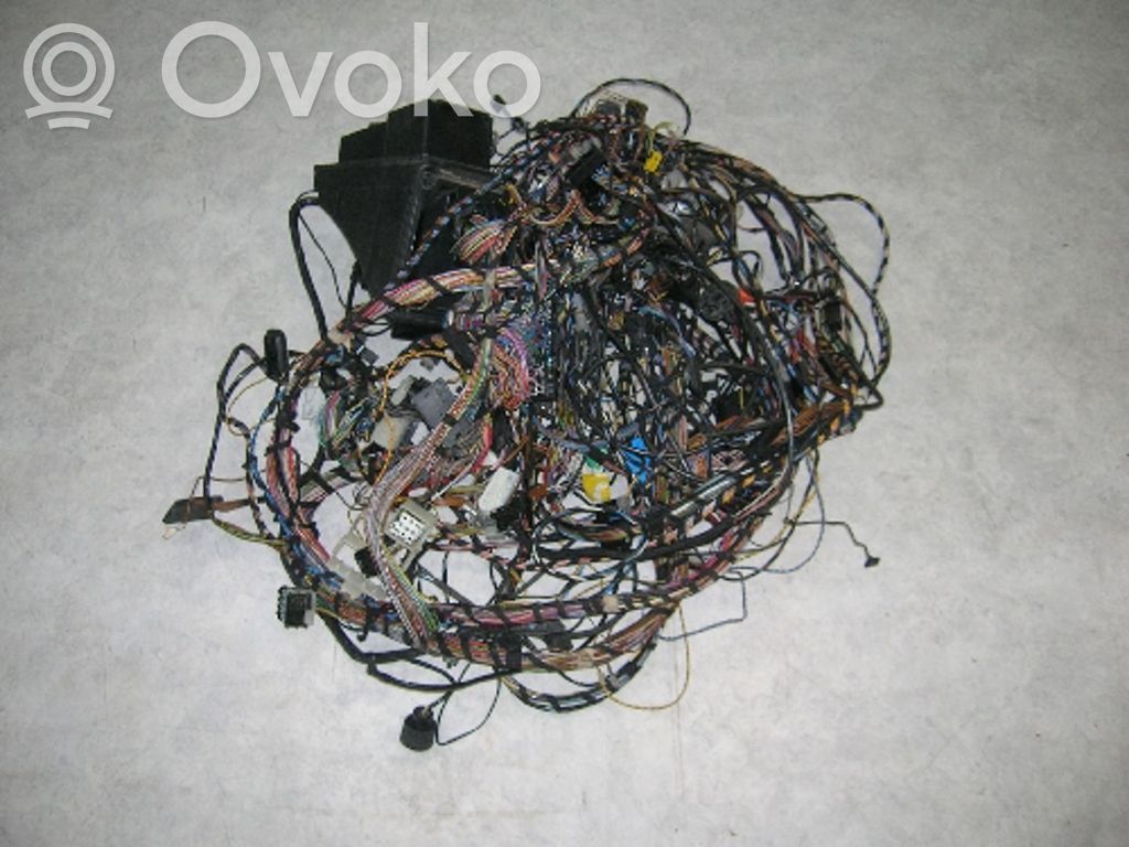 Mazo de cables   61118368375,61118368375