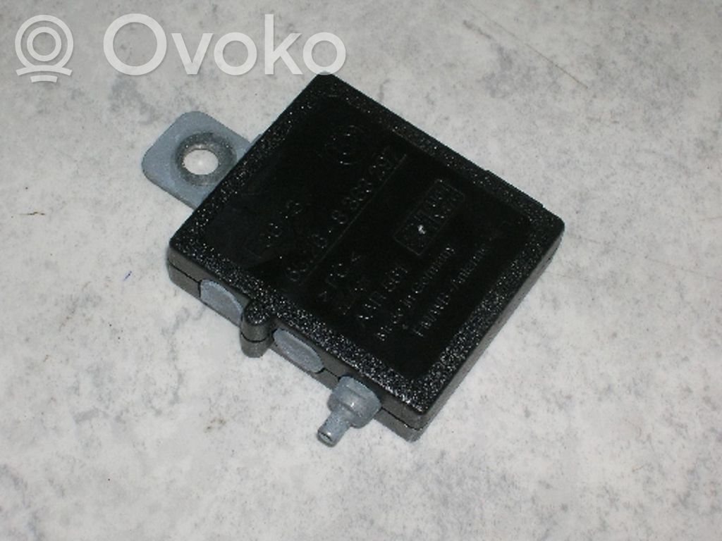 BMW 3 E36 Antenos stiprintuvas 