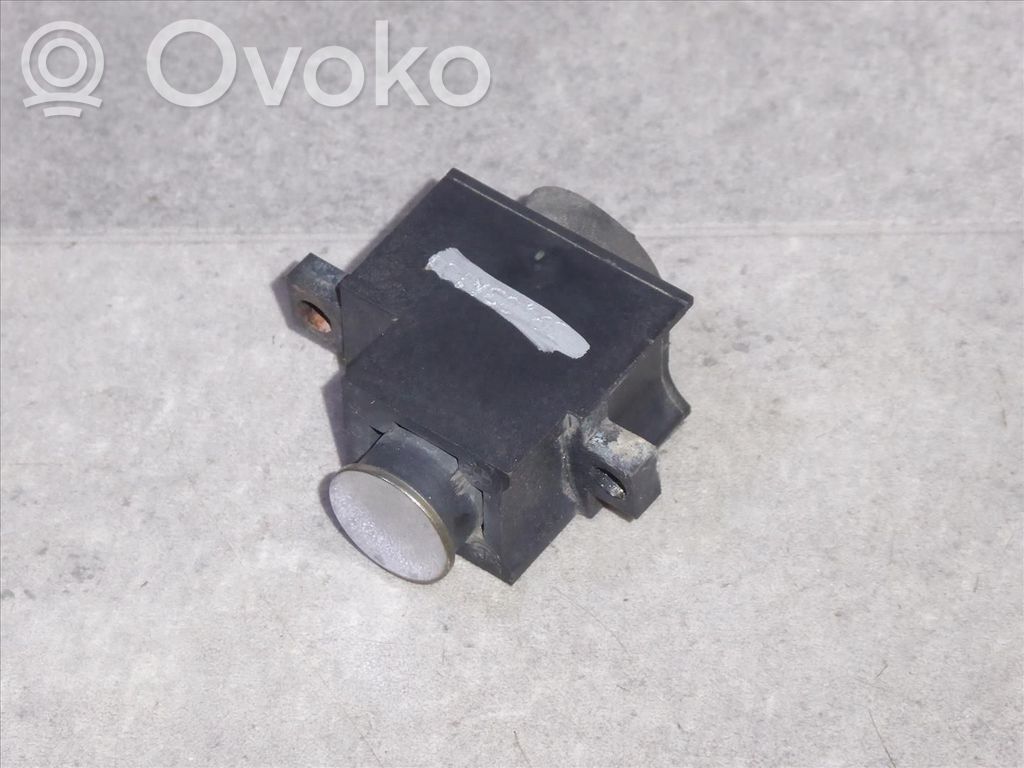 BMW 7 E65 E66 Tailgate/boot open switch button 