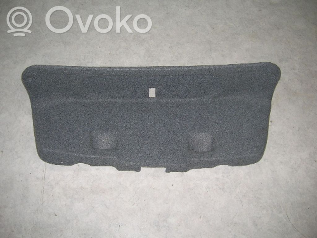 BMW 3 E46 Poszycie klapy tylnej bagażnika i inne elementy 