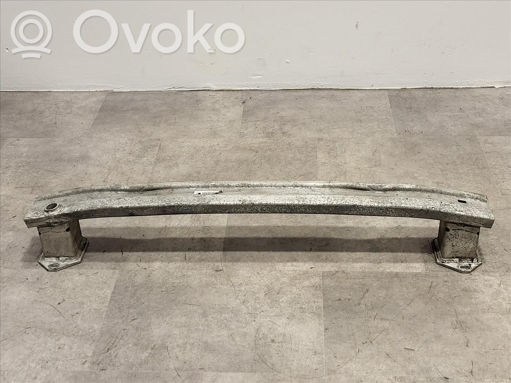 BMW 2 F46 Belka zderzaka tylnego 