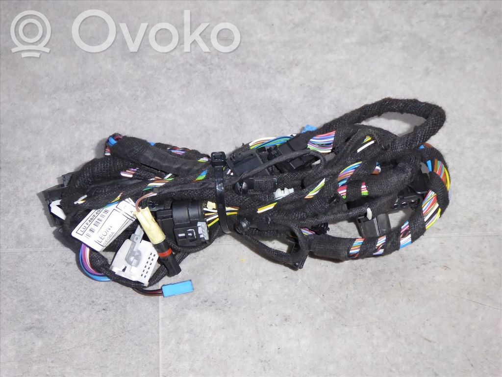 BMW X1 F48 F49 Cableado de puerta delantera 