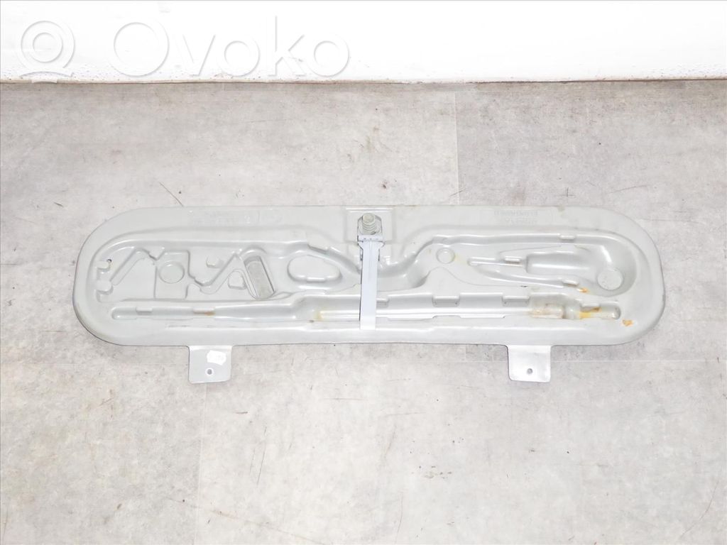 BMW 3 E36 Tool box 