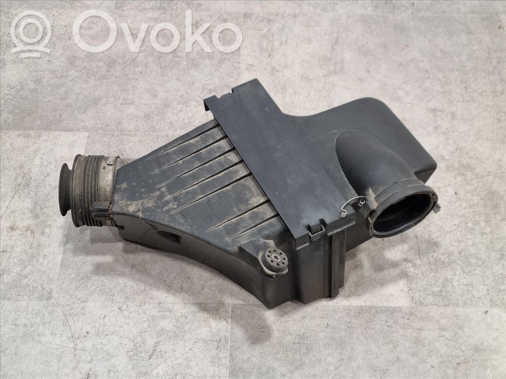 BMW 5 E39 Įsiurbimo rezonatorius 