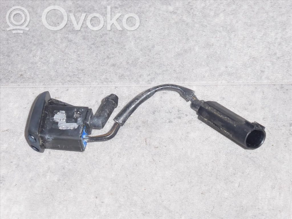 BMW 3 E46 Difusor de agua regadora de parabrisas 