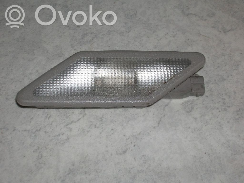 BMW 3 E36 Luz del asiento trasero 