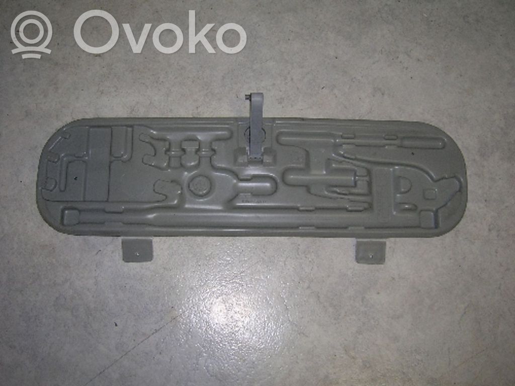 BMW 3 E36 Tool box 
