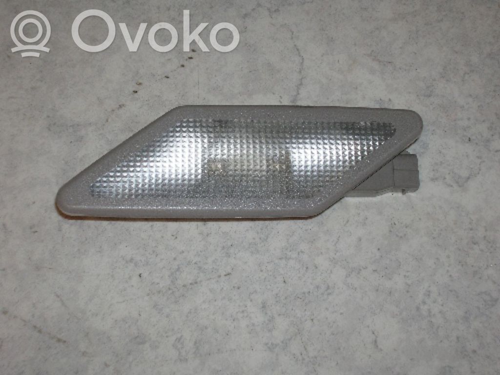 BMW 3 E36 Luz del asiento trasero 