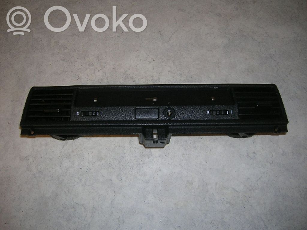 BMW 3 E36 Dysze / Kratki nawiewu deski rozdzielczej 