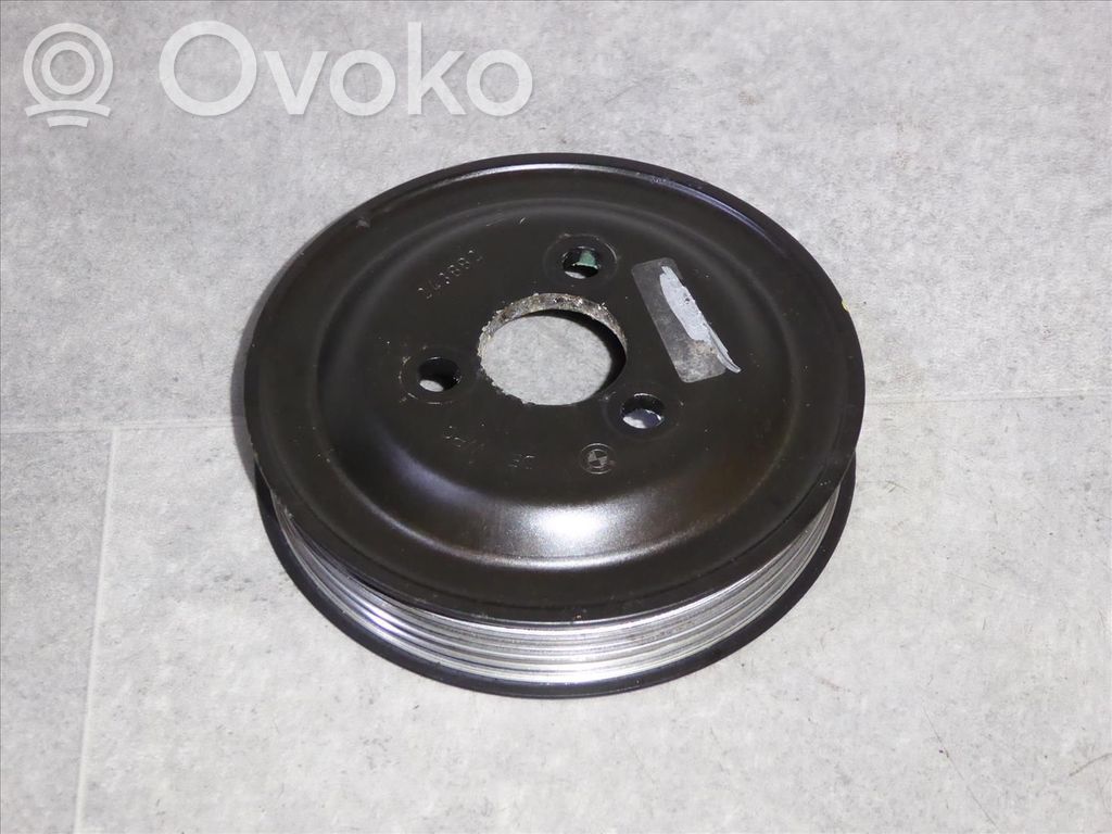 BMW X5 F15 Ohjaustehostimen pumpun hihnapyörä 