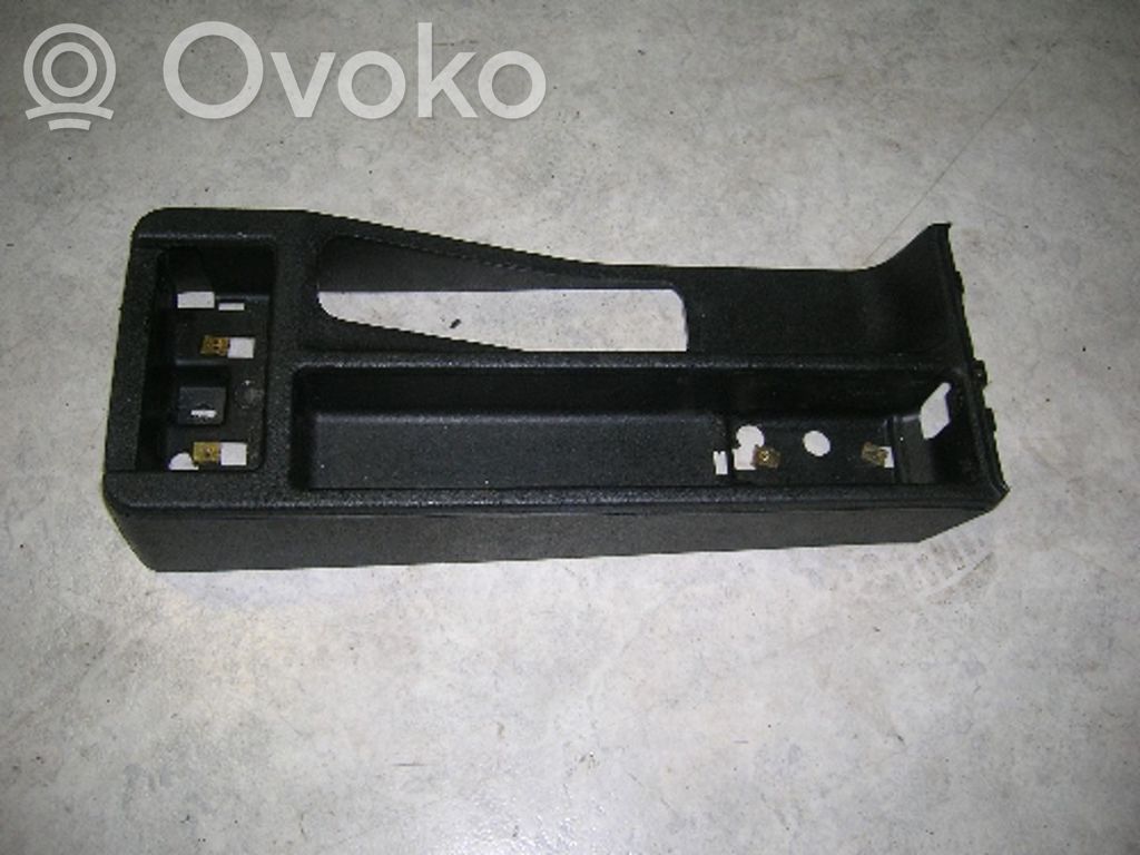 BMW 3 E36 Centrālā konsole 
