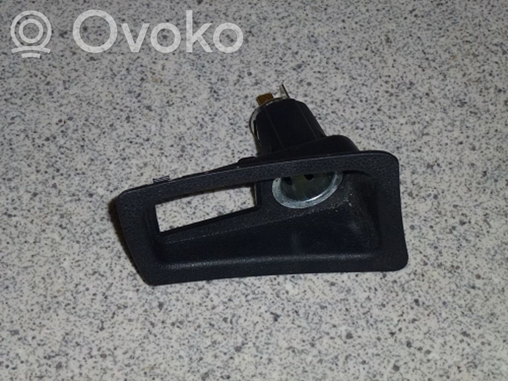 BMW 1 E81 E87 Kėlimo taškas/padas 