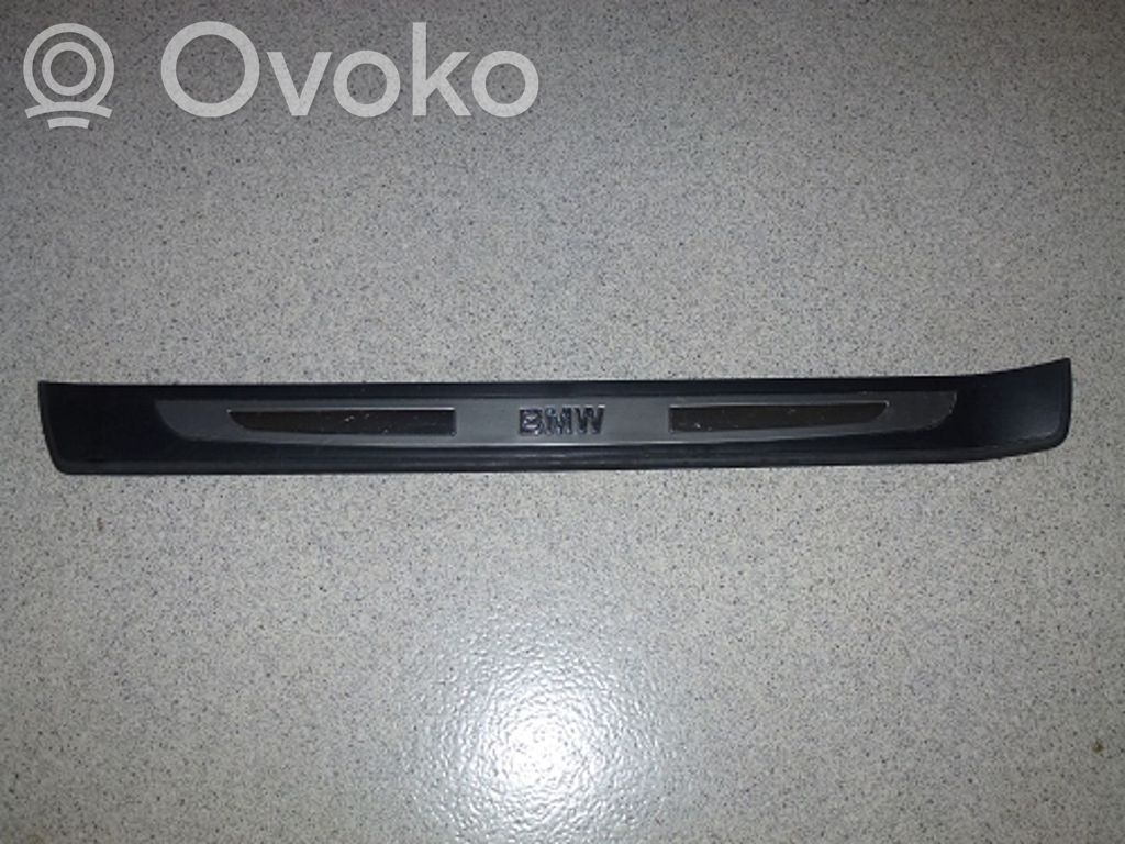 BMW 7 E65 E66 Priekinio slenksčio apdaila (vidinė) 