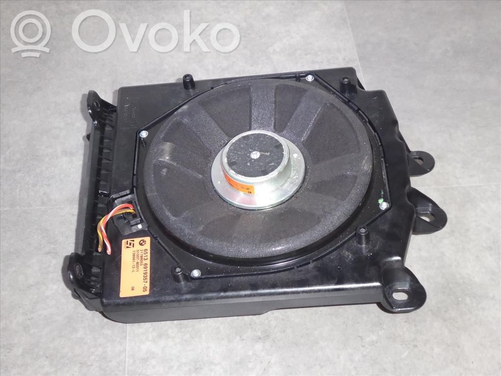 BMW 5 E60 E61 Subwoofer 