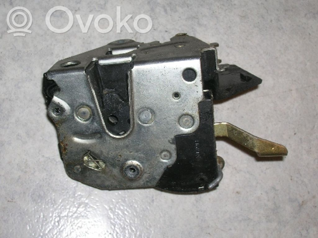 BMW 5 E34 Etuoven lukko 