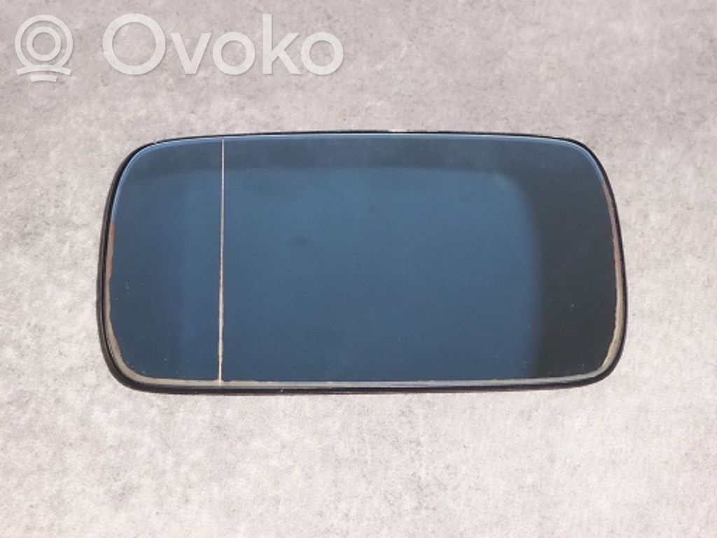 BMW 3 E36 Spoguļa stikls 