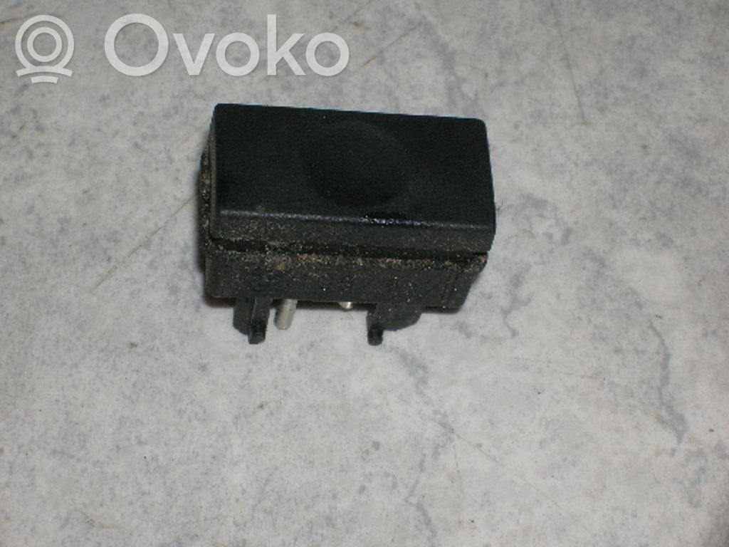 BMW 3 E36 Child safety switch 