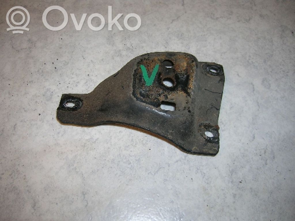 BMW 3 E30 Engine mounting bracket 
