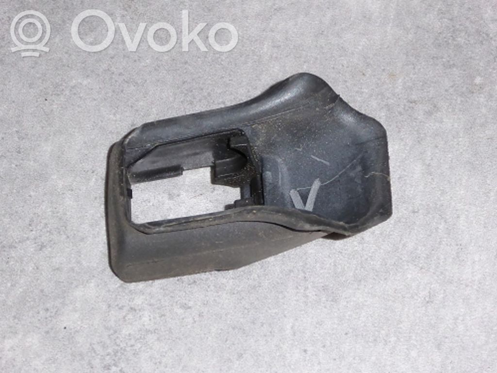 BMW 1 E82 E88 Etuoven pidätin 