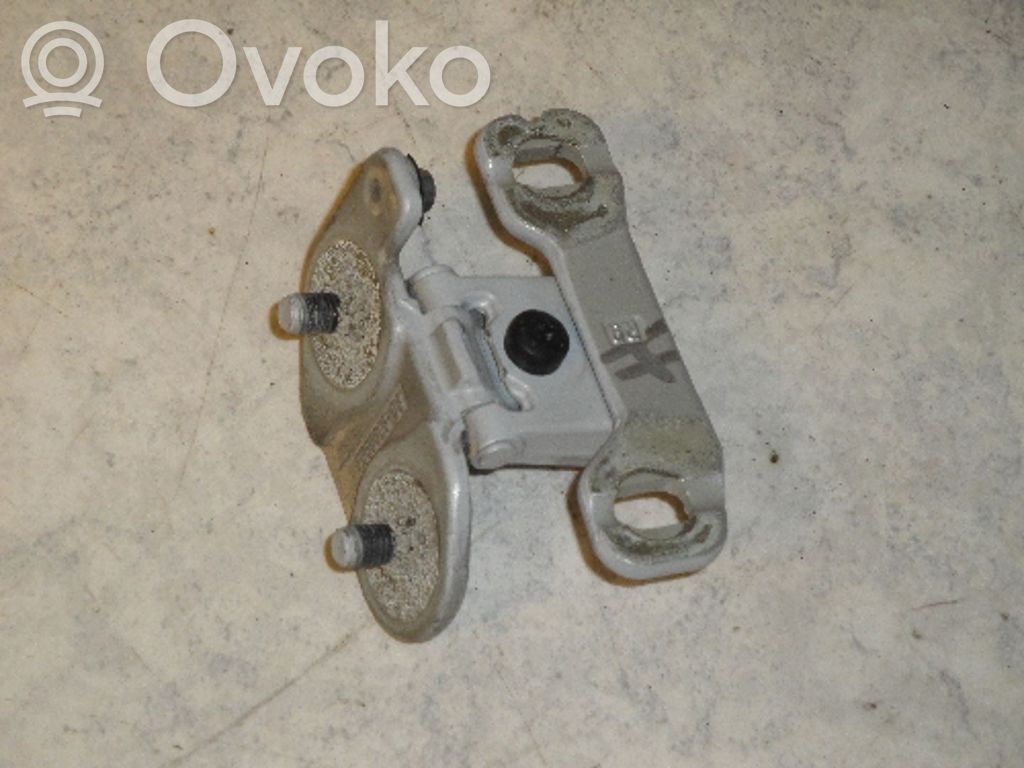 BMW 1 E81 E87 Tailgate/trunk/boot hinge 