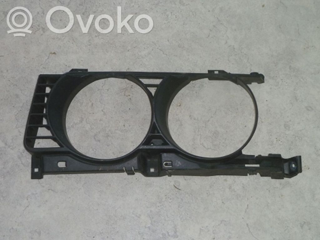 BMW 5 E34 Maskownica / Grill / Atrapa górna chłodnicy 