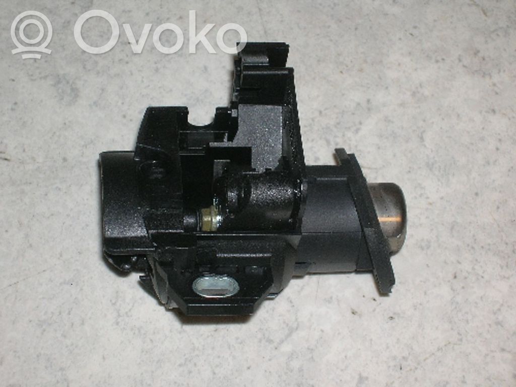 Tailgate/trunk/boot lock/catch/latch   51247144877,51247144877