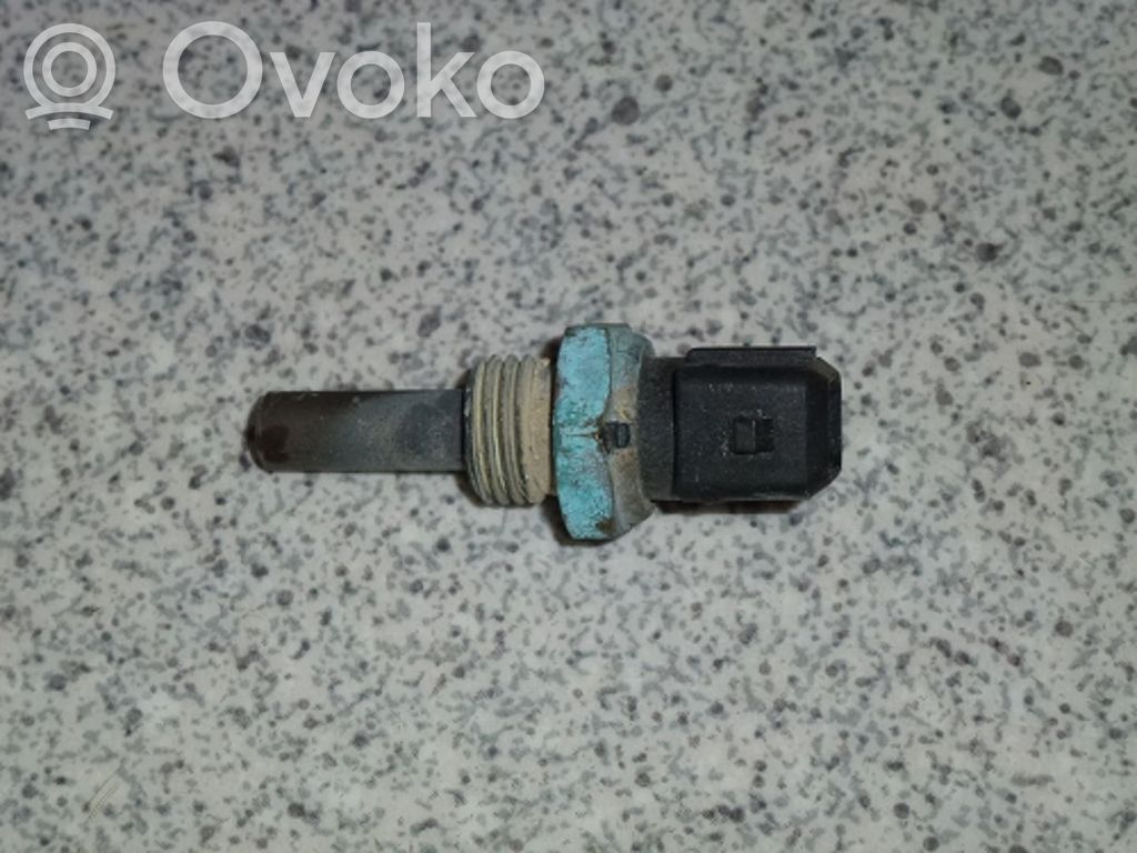 BMW 5 E34 Carcasa del termostato (Usadas) 