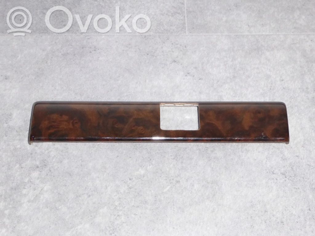 BMW 7 E38 Rivestimento estremità laterale del cruscotto 