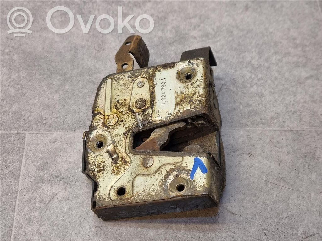 BMW 3 E30 Front door lock 