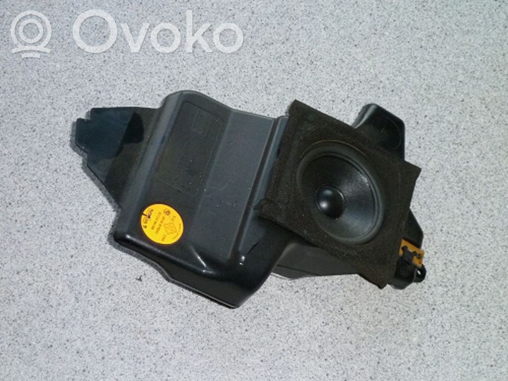 BMW 5 E39 Altavoz de la puerta trasera 