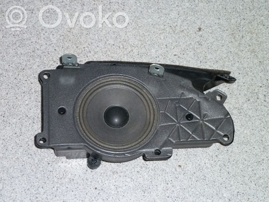 BMW 3 E46 Altavoz de la puerta trasera 