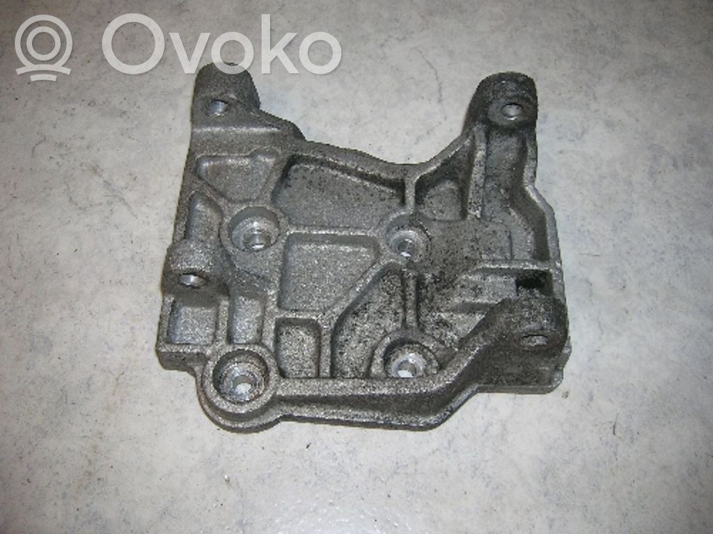 BMW 3 E36 A/C compressor mount bracket 