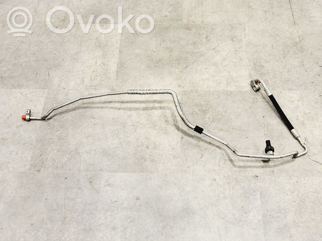 BMW X5 E53 Ilmastointilaitteen putki (A/C) 