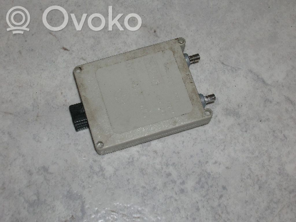 BMW 3 E46 Antenos stiprintuvas 