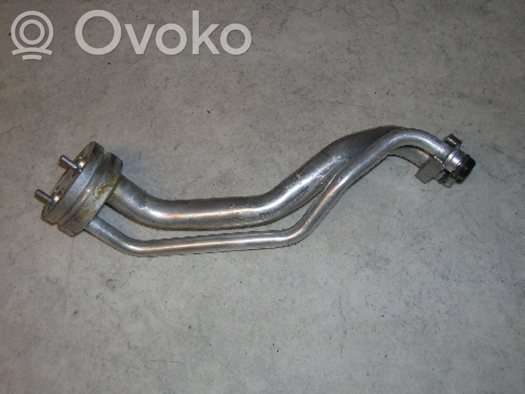 BMW 3 E46 Moottorin vesijäähdytyksen putki/letku 