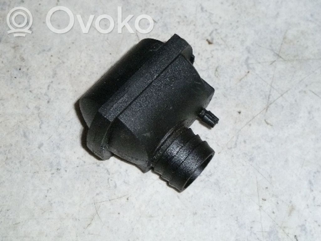 BMW 3 E36 Įsiurbimo rezonatorius 