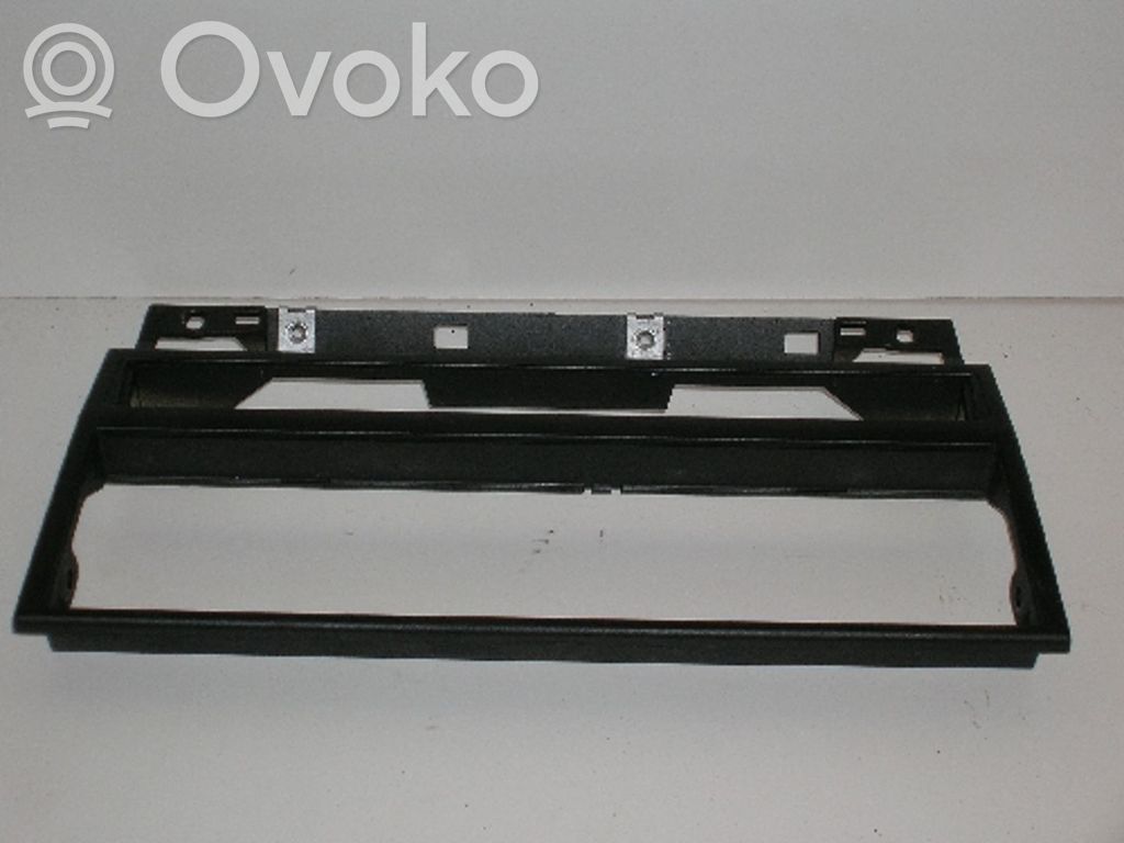 BMW 5 E39 Centrālā konsole 