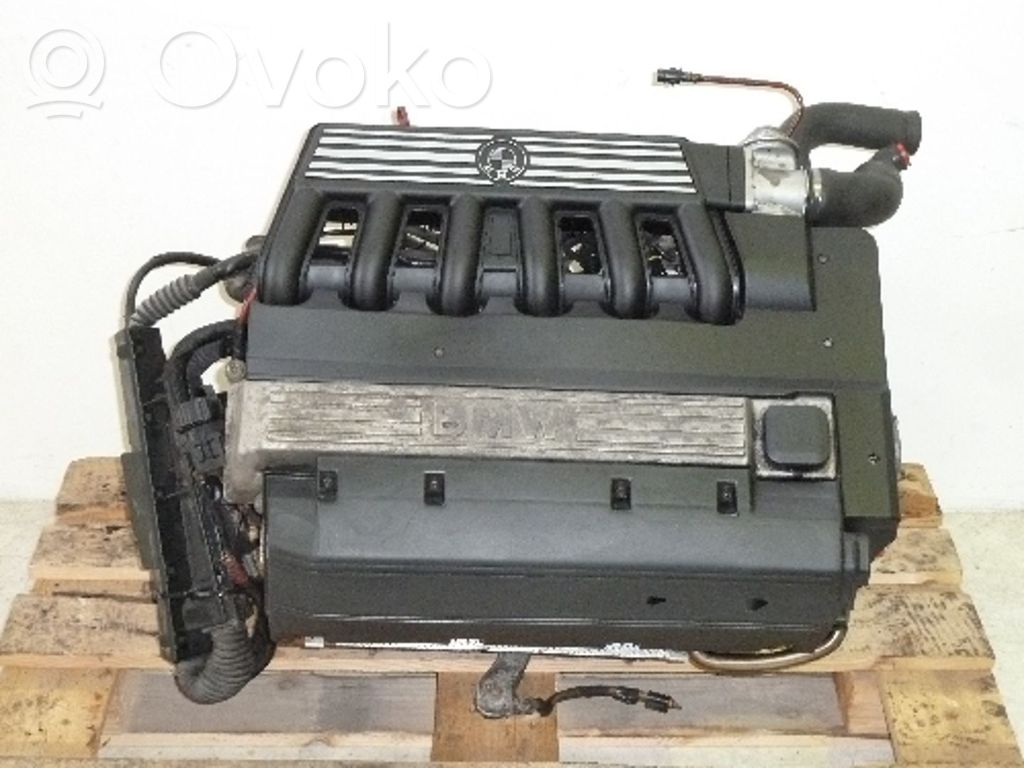BMW 3 E36 Variklio komplektas 
