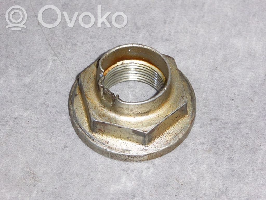 Mutterit/pultit   31211125826,31211125826