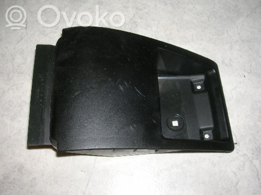 BMW 5 E39 plaukts 