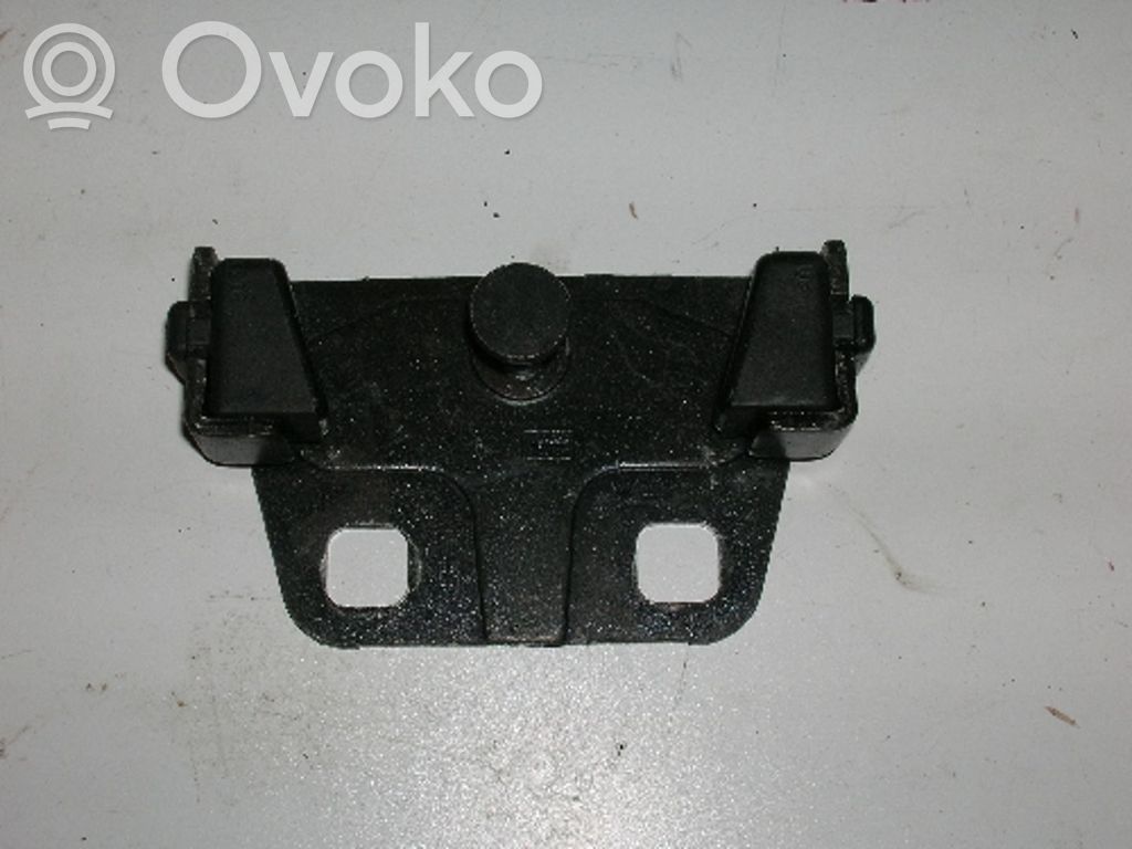 BMW 5 E39 Tailgate lock loop/hook striker 