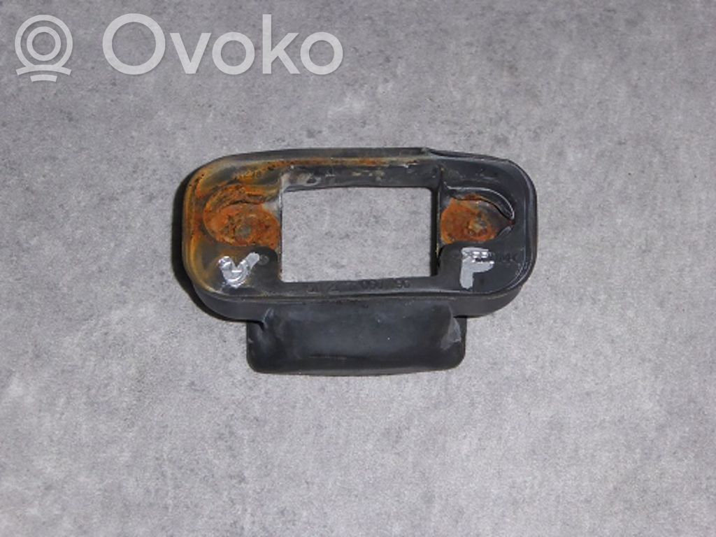 BMW 3 E90 E91 Etuoven pidätin 