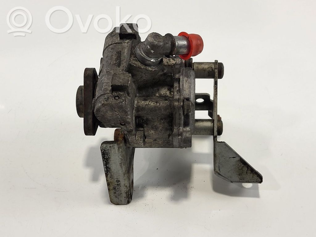 Ohjaustehostimen pumppu   32411094965,32411094965